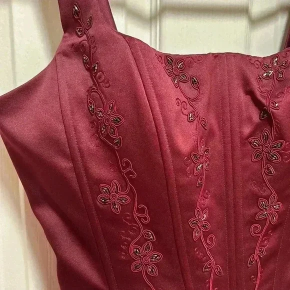 EUC Victorian Shakespeare Formal Corset Dress Floral Beaded Tulle Maxi Burgundy - Picture 3 of 13
